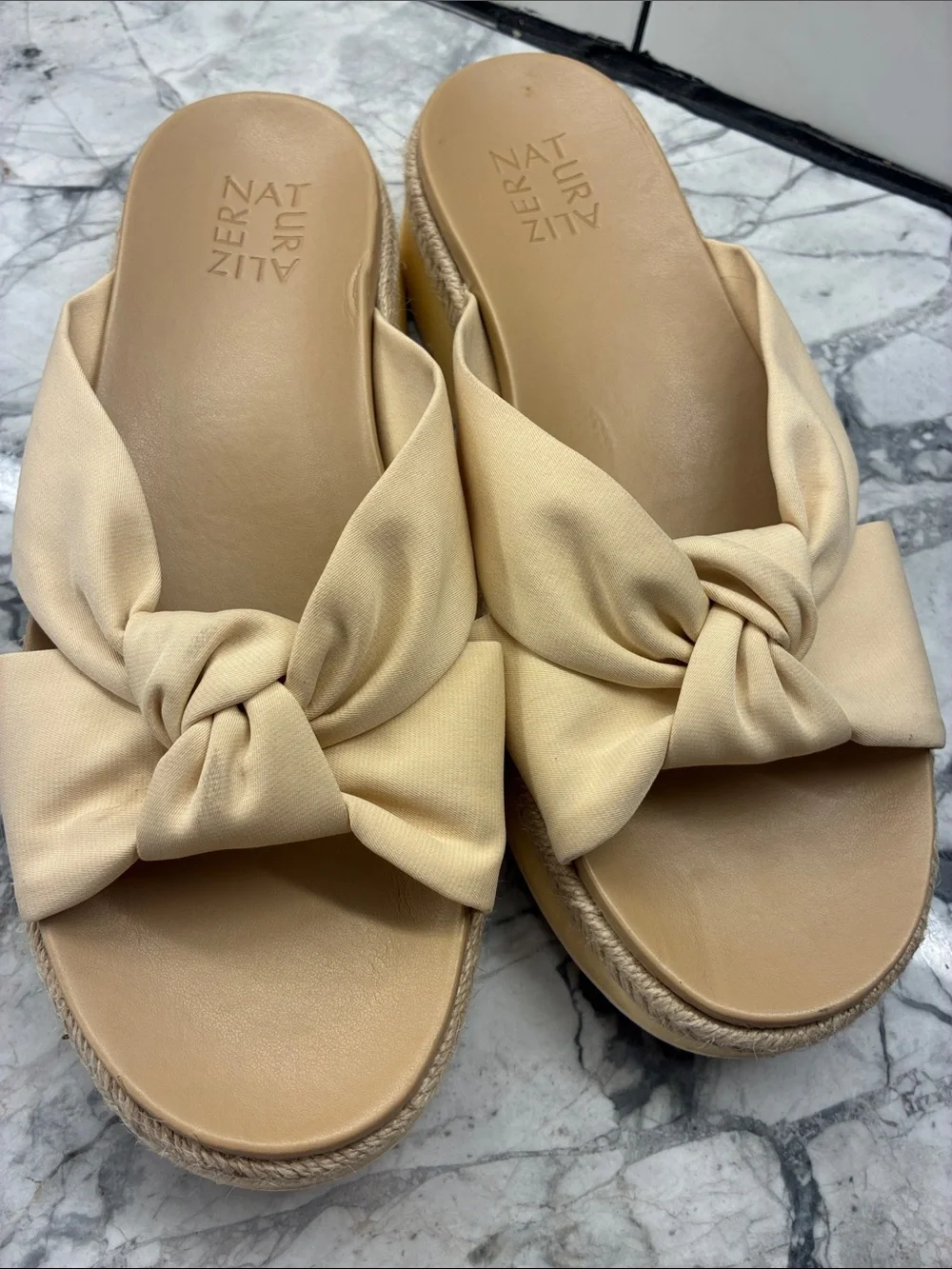 Naturalizer Beige Knot-Front Slide rope  espadrille Sandals 9.5  runs big